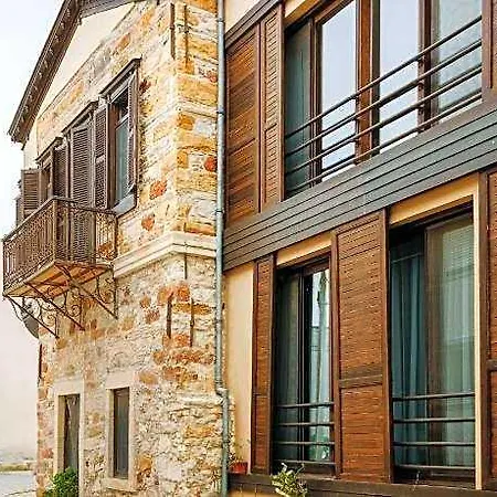 Nill's Stone House Otel
